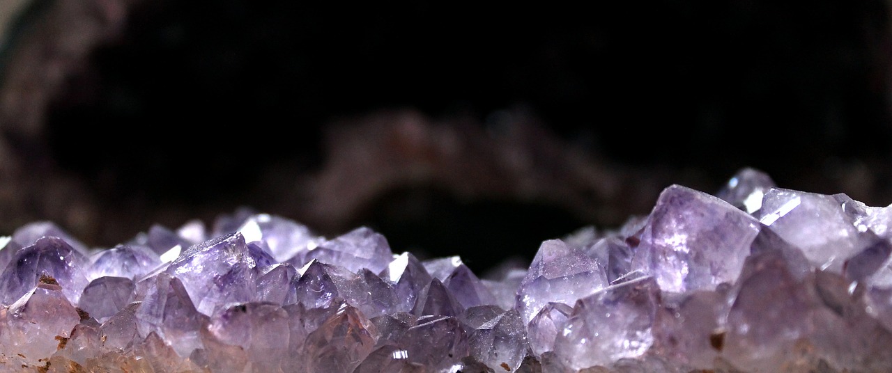 A picture of an amethyst druse